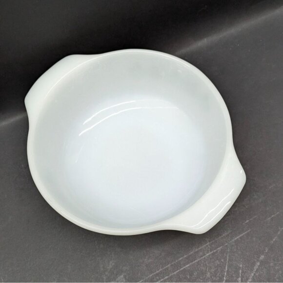 Anchor Hocking Fire King Round 2 Qt. Covered Casserole Dish Glass Vintage - Picture 5 of 16